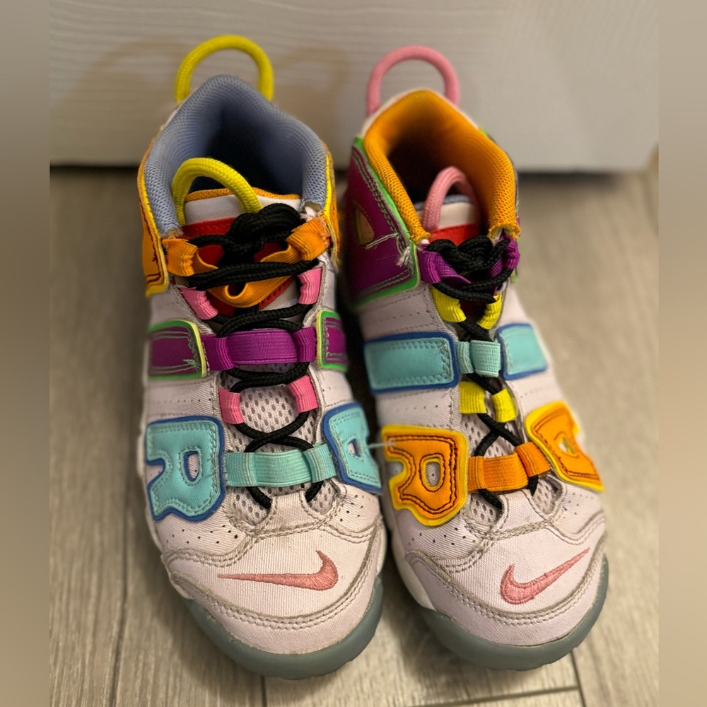 Nike youth. AIR MORE UPTEMPO